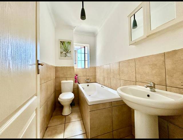 2 BEDROOM APARTMENT FOR SALE IN BRITS CENTRAL